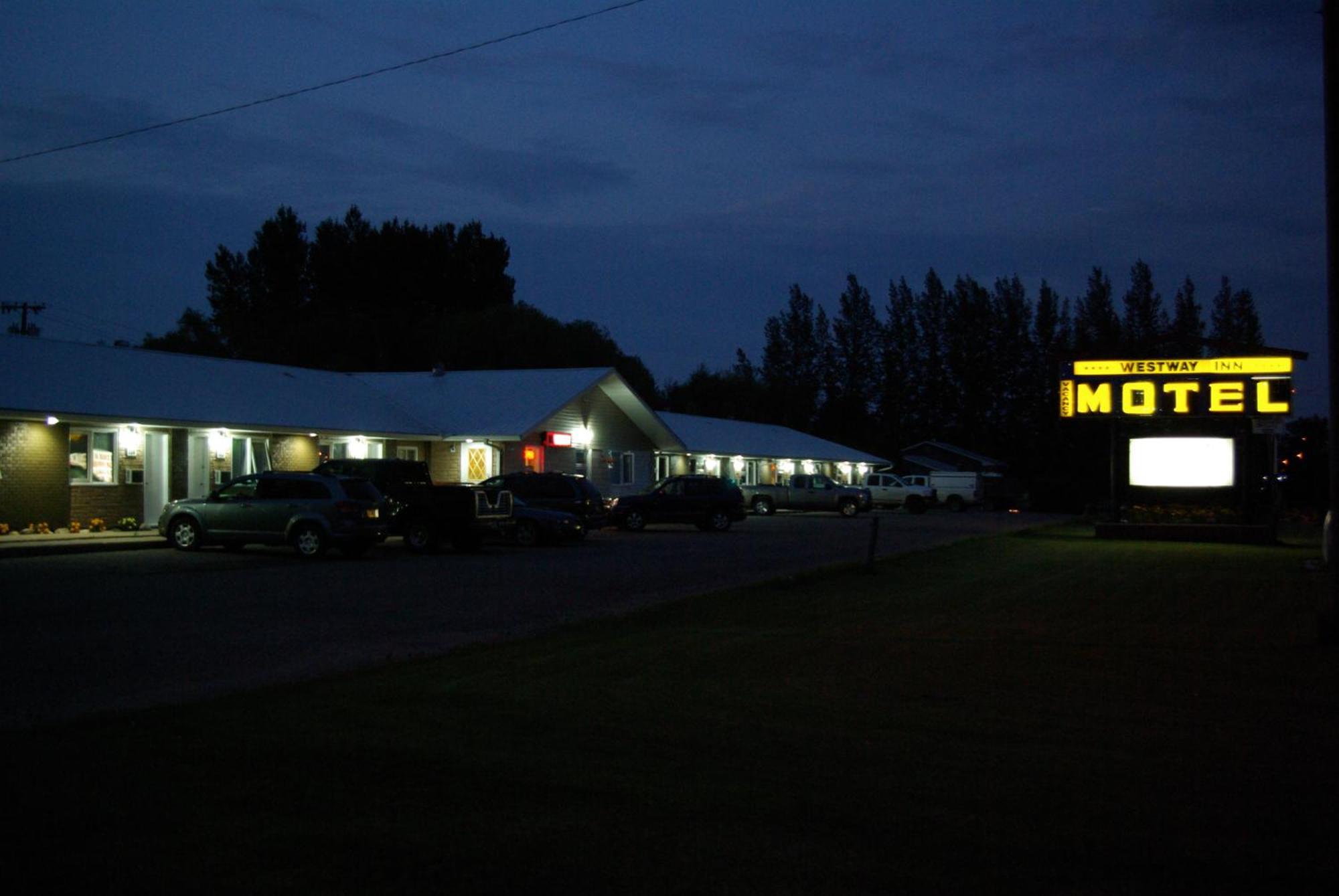 Westway Inn Motel Neepawa Екстериор снимка