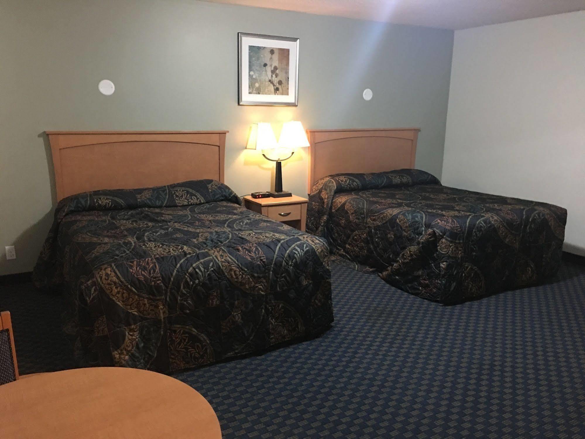 Westway Inn Motel Neepawa Екстериор снимка
