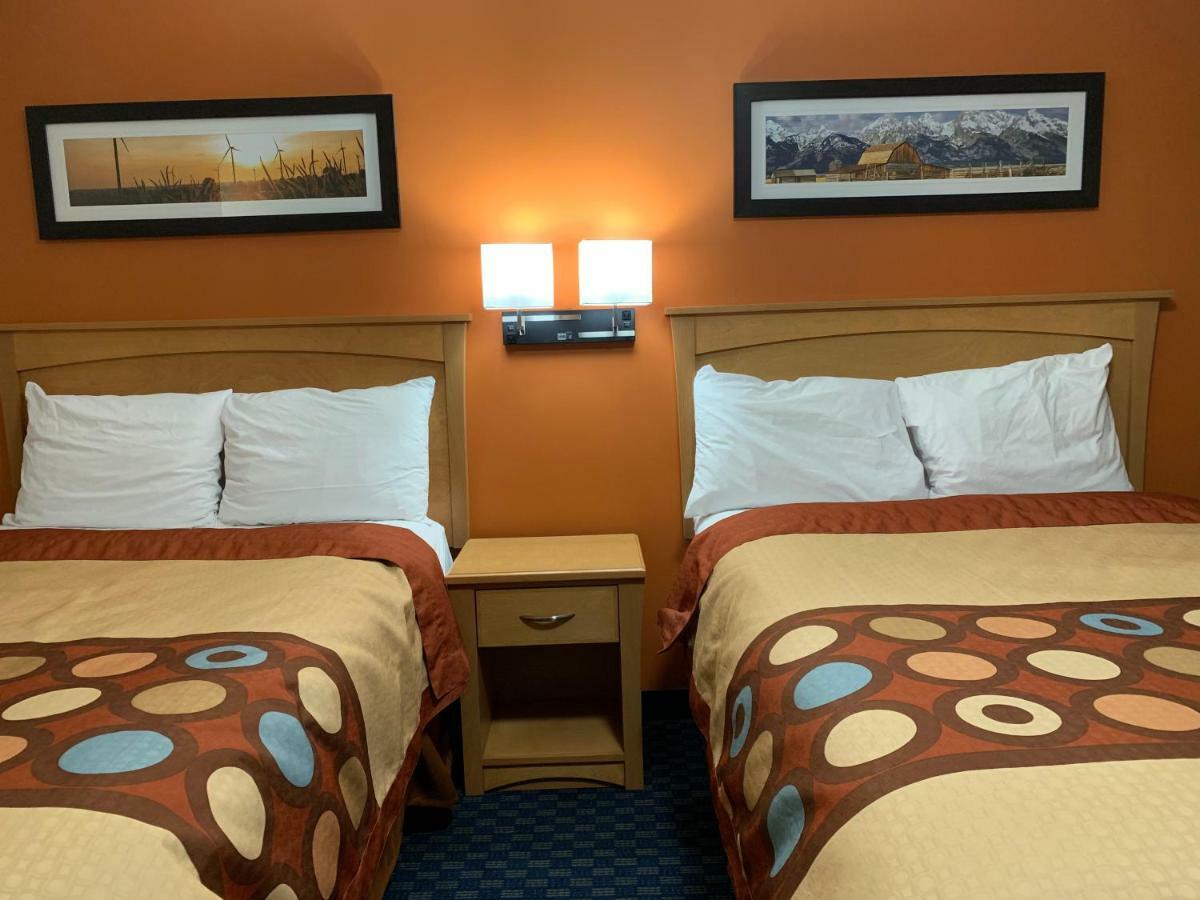 Westway Inn Motel Neepawa Екстериор снимка