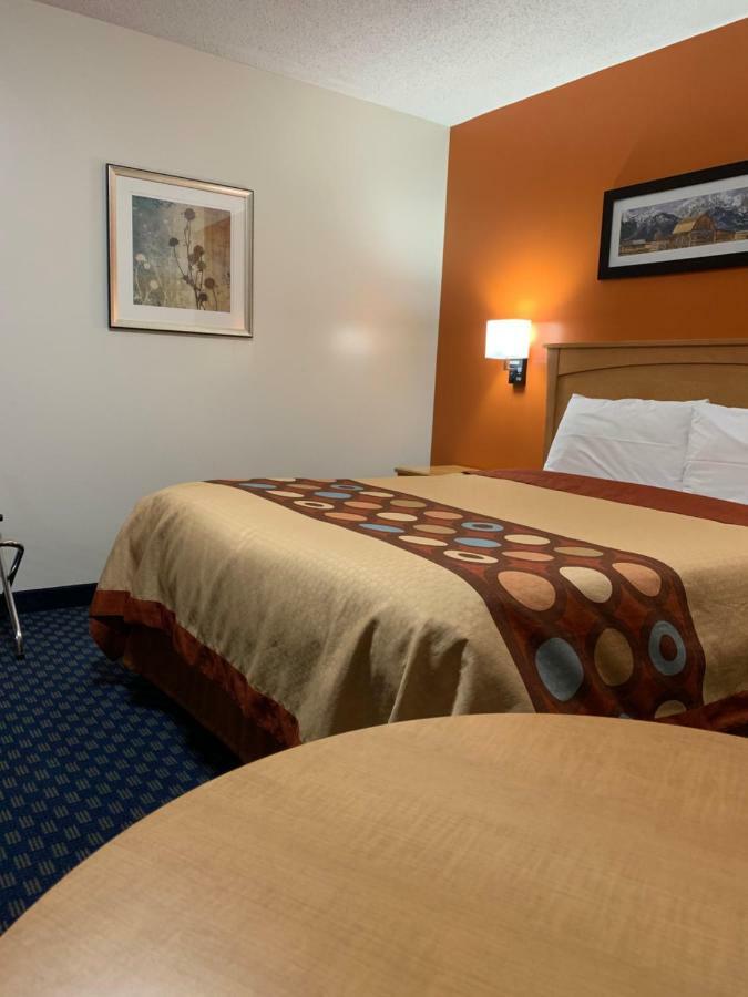 Westway Inn Motel Neepawa Екстериор снимка
